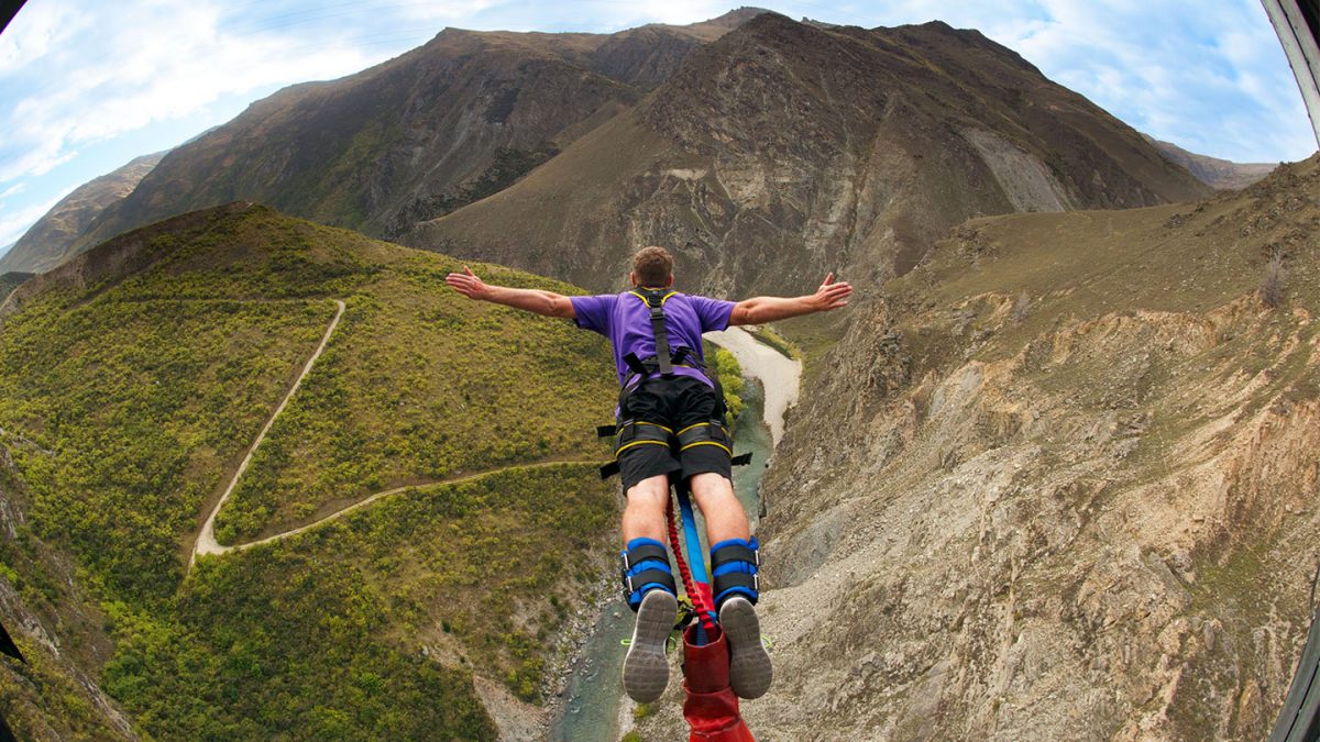 7 Best Places to Bungee Jump in New Zealand backpackerboard NZ